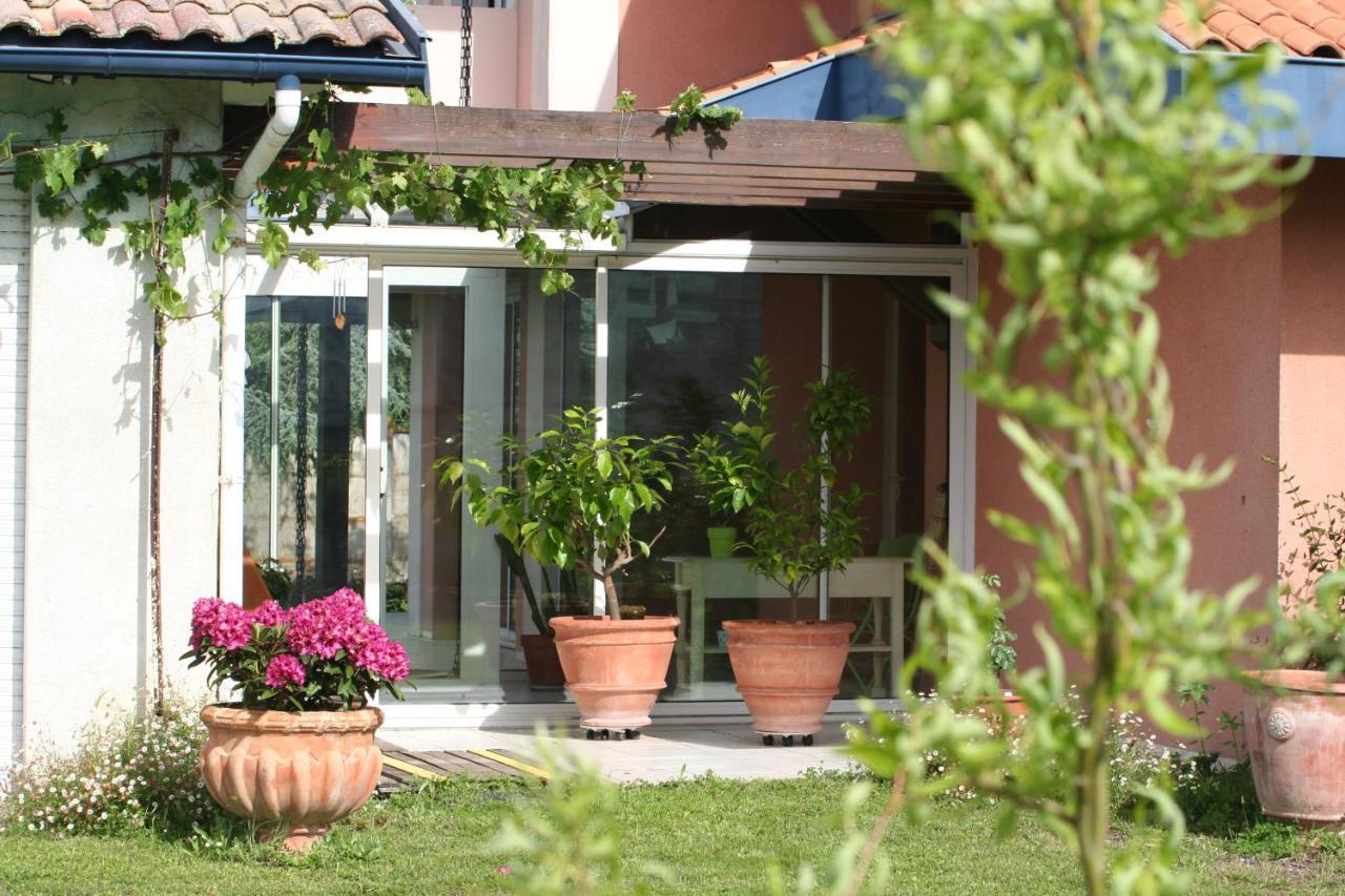 Villa Helianthe Однж Екстер'єр фото